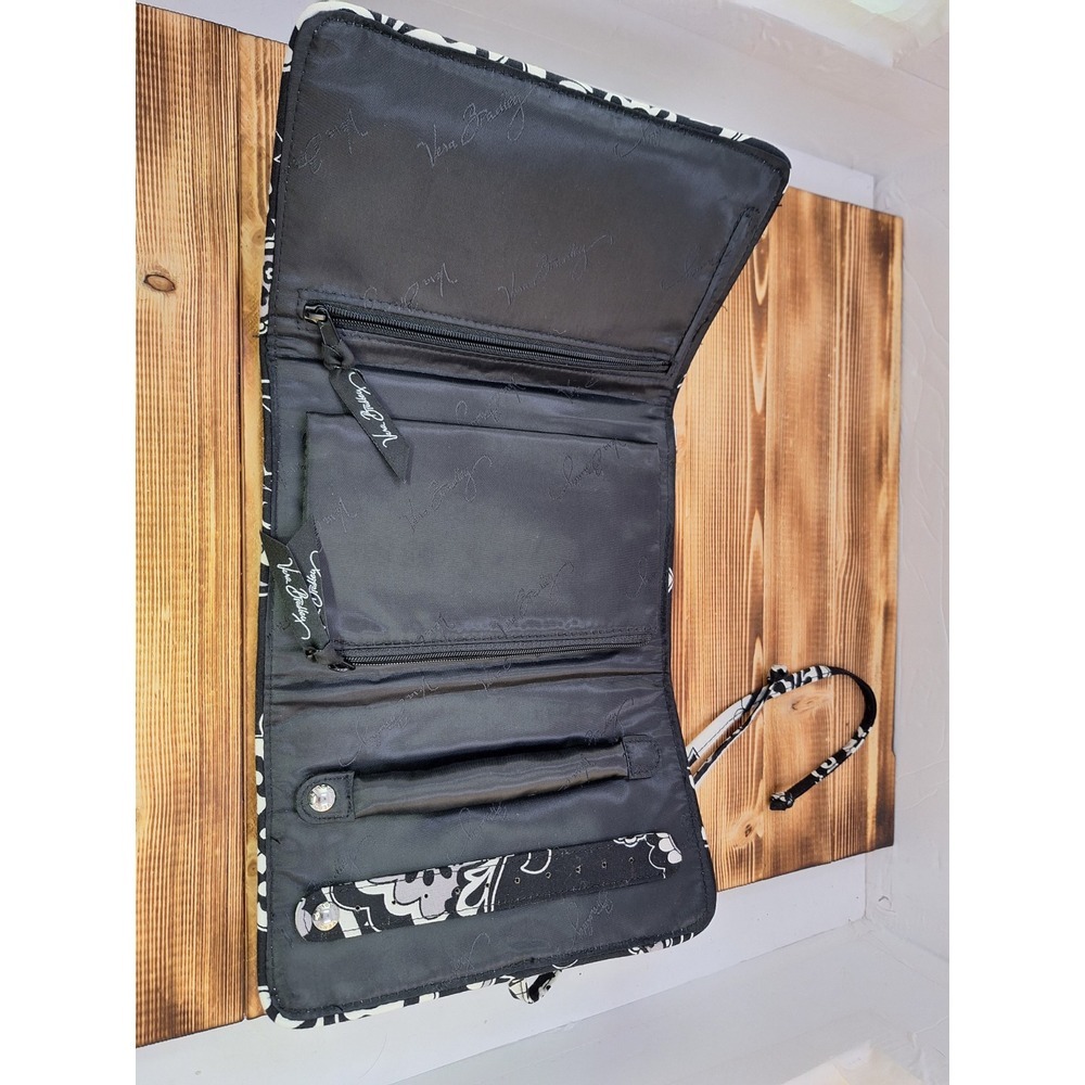 Vera Bradley All Wrapped Up Jewelry‎ Roll in Midnight Paisley - Picture 3 of 6